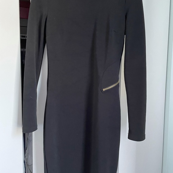 Black open back dress with zipper - Picture 4 of 6